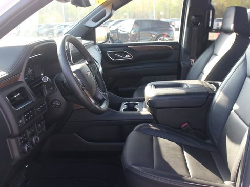 Used 2024 Chevrolet Tahoe High Country w/ Premium Package image 13