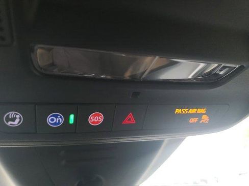 New 2026 Chevrolet Equinox EV LT image 28