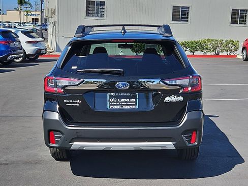 Used 2020 Subaru Outback Limited image 7