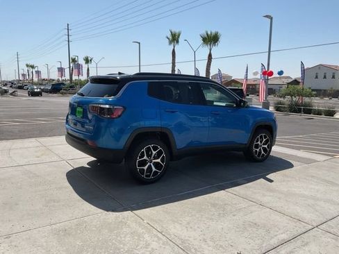 Used 2025 Jeep Compass Limited AWD/4WD image 7