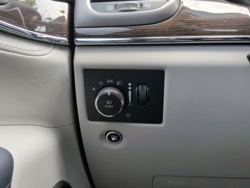 Used 2017 Jeep Grand Cherokee Summit AWD/4WD image 26