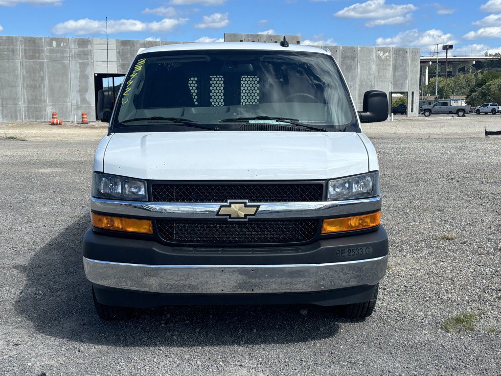 Used 2025 Chevrolet Express 2500 w/ Driver Convenience Package RWD image 2