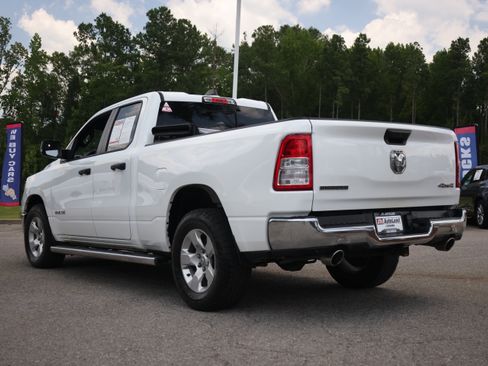 Used 2023 RAM 1500 Big Horn AWD/4WD image 3