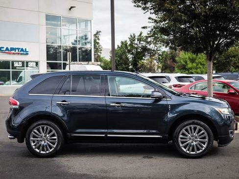 Used 2013 Lincoln MKX AWD image 10