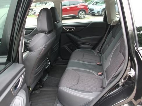 Used 2023 Subaru Forester Premium AWD/4WD image 33