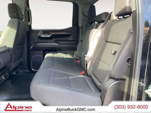 Used 2024 GMC Sierra 1500 Elevation image 13