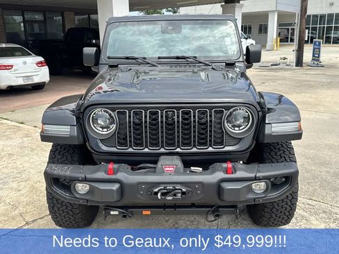 Used 2024 Jeep Wrangler Unlimited Rubicon AWD/4WD image 3