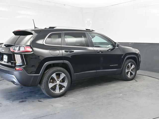 Used 2019 Jeep Cherokee Limited AWD/4WD image 8