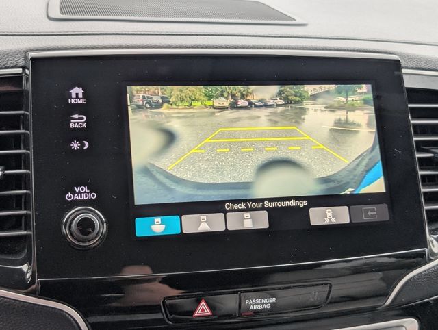 Used 2020 Honda Pilot Touring image 20