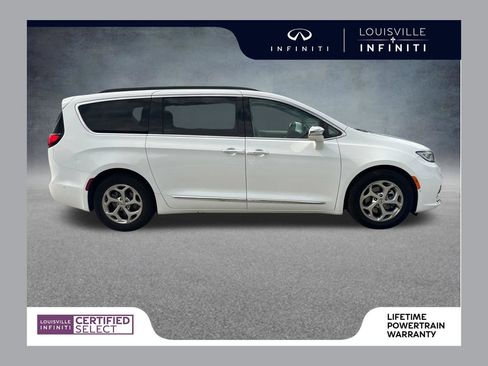 Used 2022 Chrysler Pacifica Limited FWD image 1