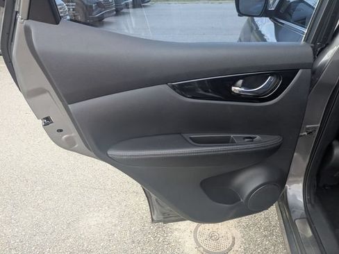 Used 2022 Nissan Rogue Sport SV w/ Technology Package AWD/4WD image 24