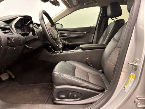 Used 2020 Chevrolet Impala LT image 17