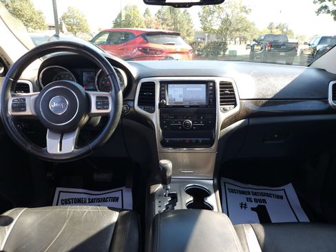 Used 2013 Jeep Grand Cherokee Laredo image 19