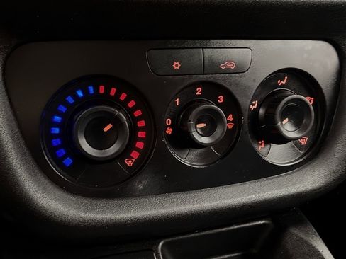 Used 2020 RAM ProMaster City Tradesman image 16