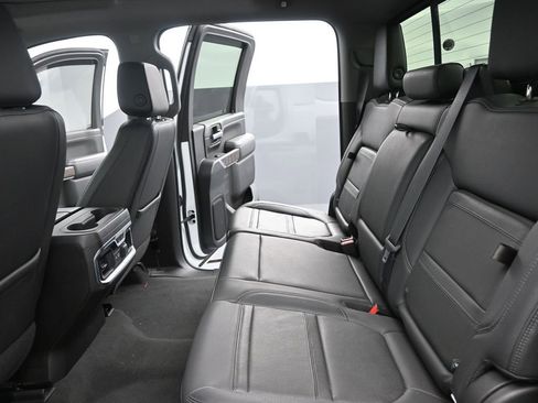 Used 2021 GMC Sierra 2500 Denali w/ Denali Ultimate Package AWD/4WD image 17