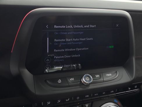 Used 2020 Chevrolet Camaro ZL1 RWD image 27