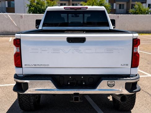 Used 2022 Chevrolet Silverado 2500 LTZ w/ LTZ Plus Package AWD/4WD image 4