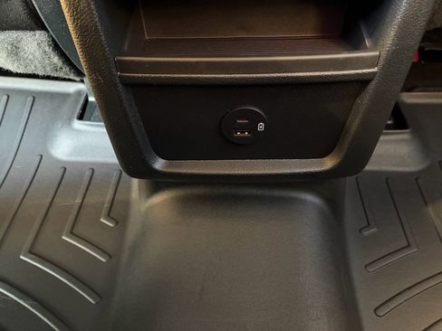 Used 2022 Ford Edge SE w/ Black Appearance Package image 24