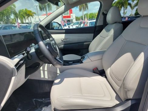 Certified 2025 Hyundai Tucson SEL FWD image 13