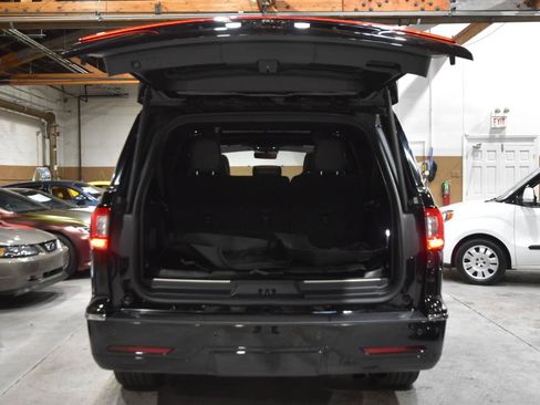 Used 2018 Lincoln Navigator L Reserve w/ Technology Package AWD/4WD image 50
