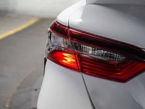 Certified 2023 Toyota Camry SE image 11