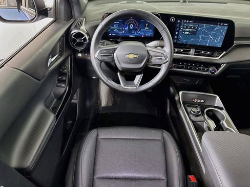 Used 2026 Chevrolet Equinox LT w/ Convenience Package II FWD image 20