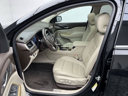 Used 2017 GMC Acadia Denali w/ Technology Package AWD/4WD image 3