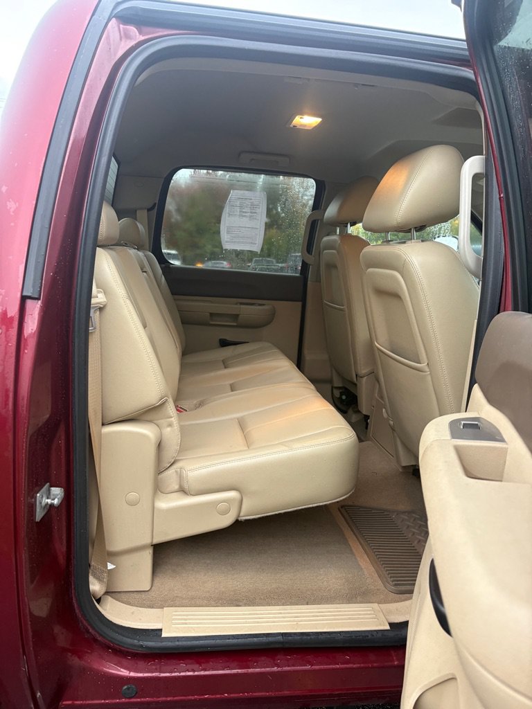 Used 2013 GMC Sierra 2500 SLE w/ SLE Preferred Package AWD/4WD image 12