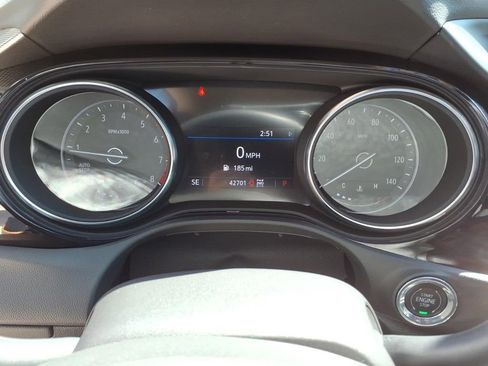 Used 2023 Buick Encore GX Preferred w/ Cold Weather Comfort Package AWD/4WD image 16