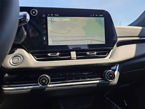 New 2026 Chevrolet Equinox LT w/ Safety and Technology Package FWD image 28