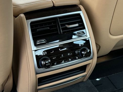 Used 2020 BMW 745e xDrive image 14