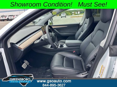 Used 2022 Tesla Model Y Performance AWD/4WD image 13