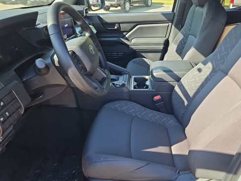 New 2026 Toyota Tacoma SR5 AWD/4WD image 17