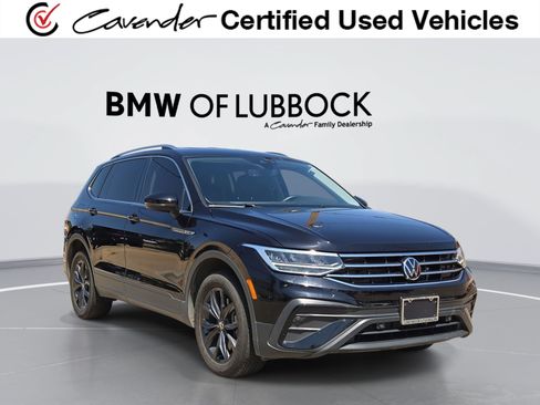 Used 2024 Volkswagen Tiguan SE AWD/4WD image 1