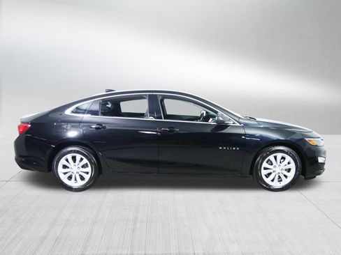 Used 2025 Chevrolet Malibu LT image 8