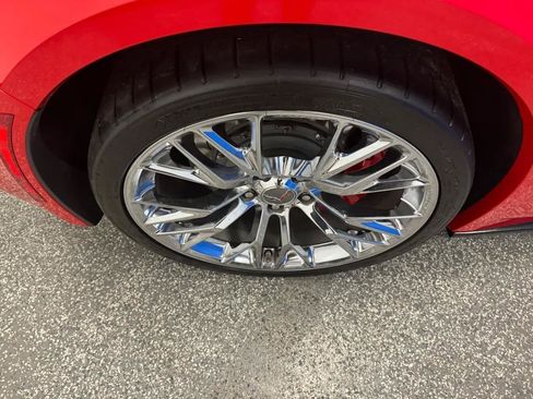 Used 2016 Chevrolet Corvette Z06 w/ 3LZ Preferred Equipment Group RWD image 25