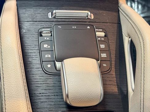 Used 2023 Mercedes-Benz GLE 450 4MATIC image 48