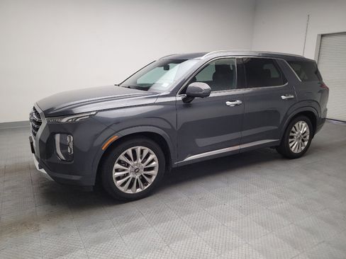 Used 2020 Hyundai Palisade Limited FWD image 2