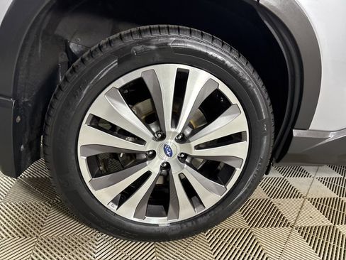 Used 2022 Subaru Ascent Limited w/ Technology Package image 38