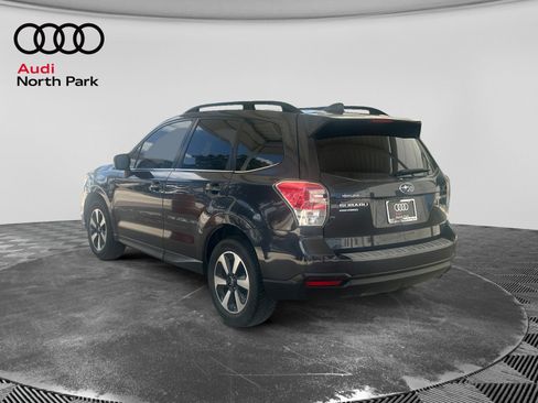 Used 2018 Subaru Forester 2.5i Limited AWD/4WD image 3
