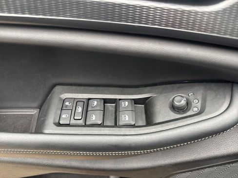 Used 2024 Jeep Grand Cherokee L Altitude image 9