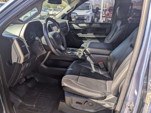 Used 2020 Ford Expedition Max XLT w/ Equipment Group 202A image 18