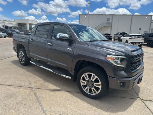 Used 2020 Toyota Tundra Platinum AWD/4WD image 2