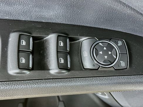 Used 2019 Ford Fusion SEL FWD image 15