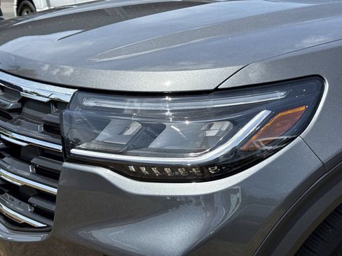 New 2026 Ford Explorer Active w/ Active Comfort Package RWD image 6