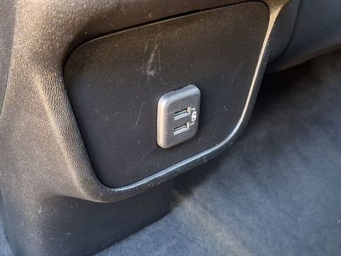 Certified 2020 Chevrolet Equinox LT w/ Driver Convenience Package image 27