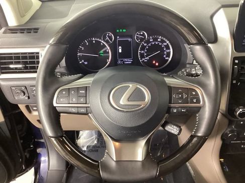Certified 2023 Lexus GX 460 Luxury w/ Sport Design Package AWD/4WD image 24