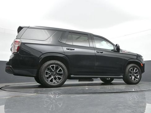 Used 2021 Chevrolet Tahoe Z71 w/ Luxury Package AWD/4WD image 37