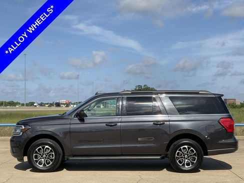 Used 2024 Ford Expedition Max XLT AWD/4WD image 3