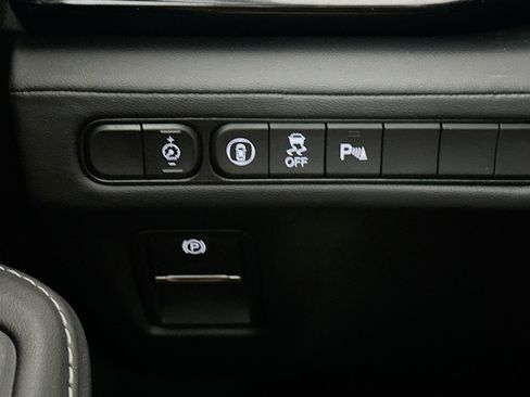 Used 2023 Acura MDX SH-AWD w/ Technology Package image 16